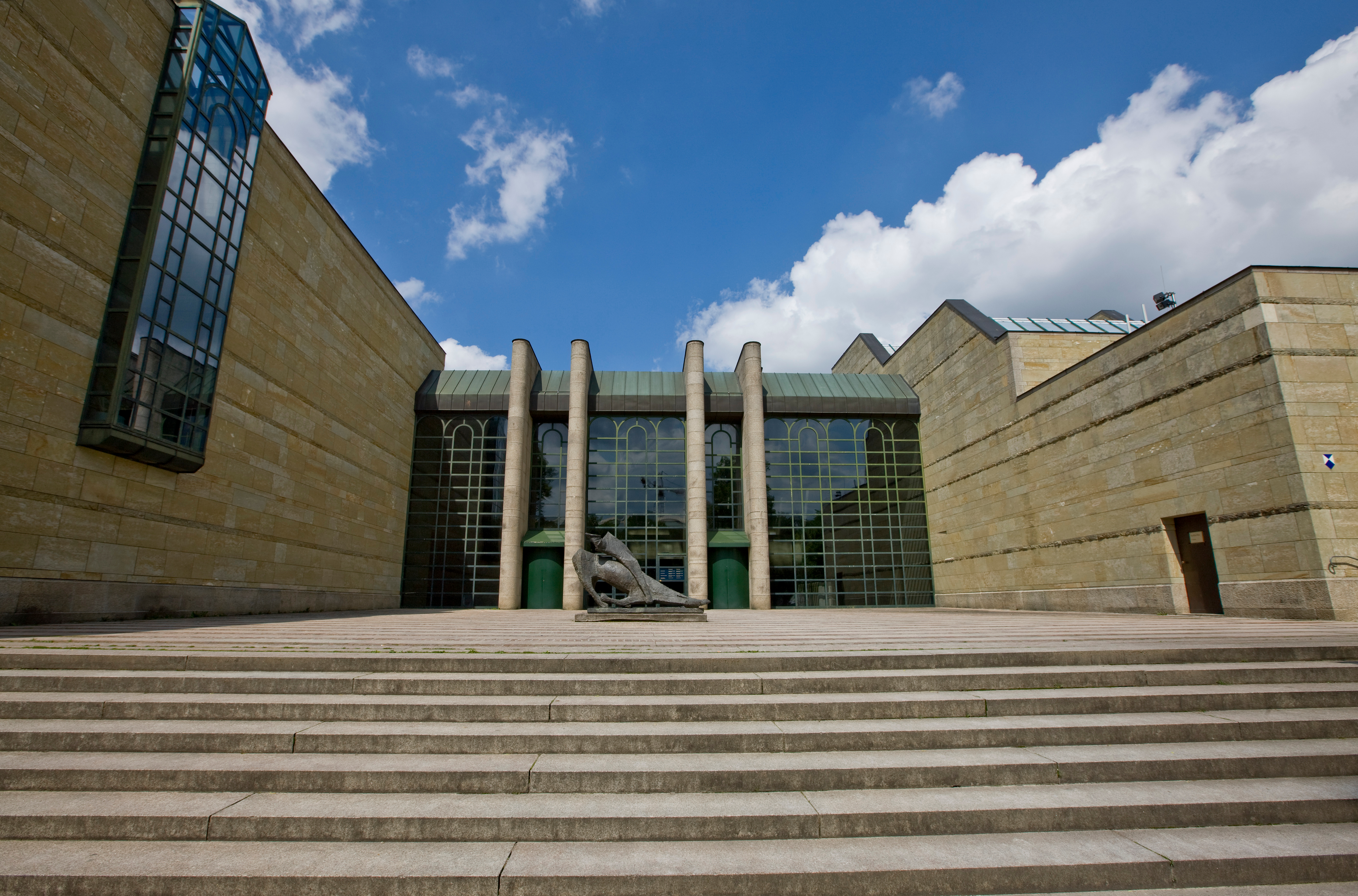 Modernes Regierungsgebäude in Liechtenstein